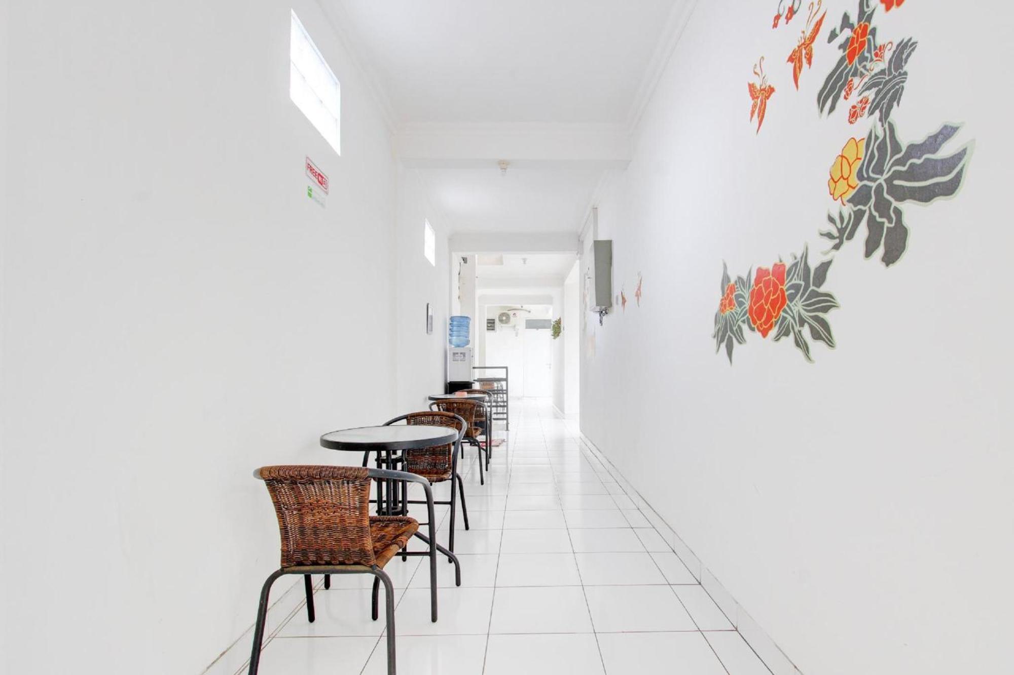 Hotel O Wisma Arya 2 Maguwo Экстерьер фото